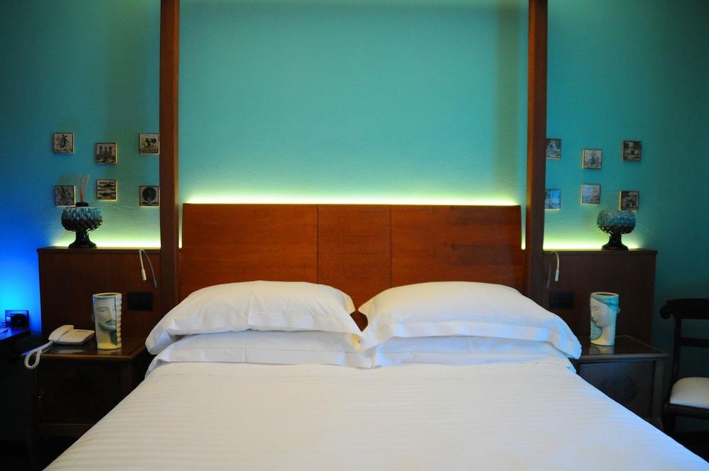 Hotel Palladio Giardini Naxos Bagian luar foto