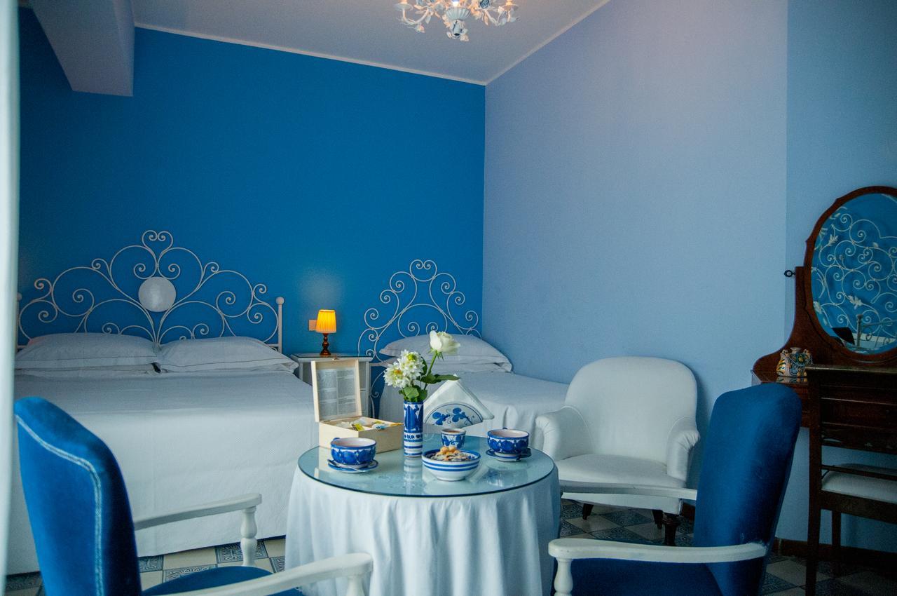 Hotel Palladio Giardini Naxos Bagian luar foto