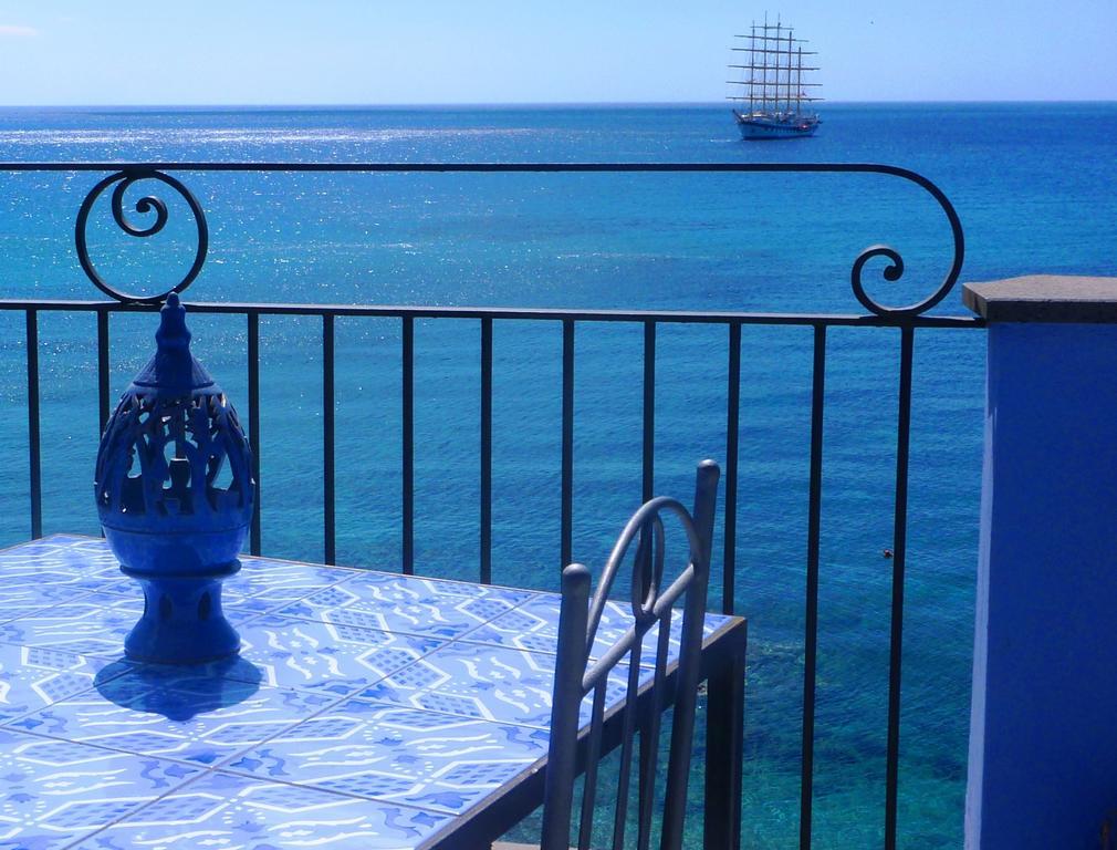 Hotel Palladio Giardini Naxos Bagian luar foto