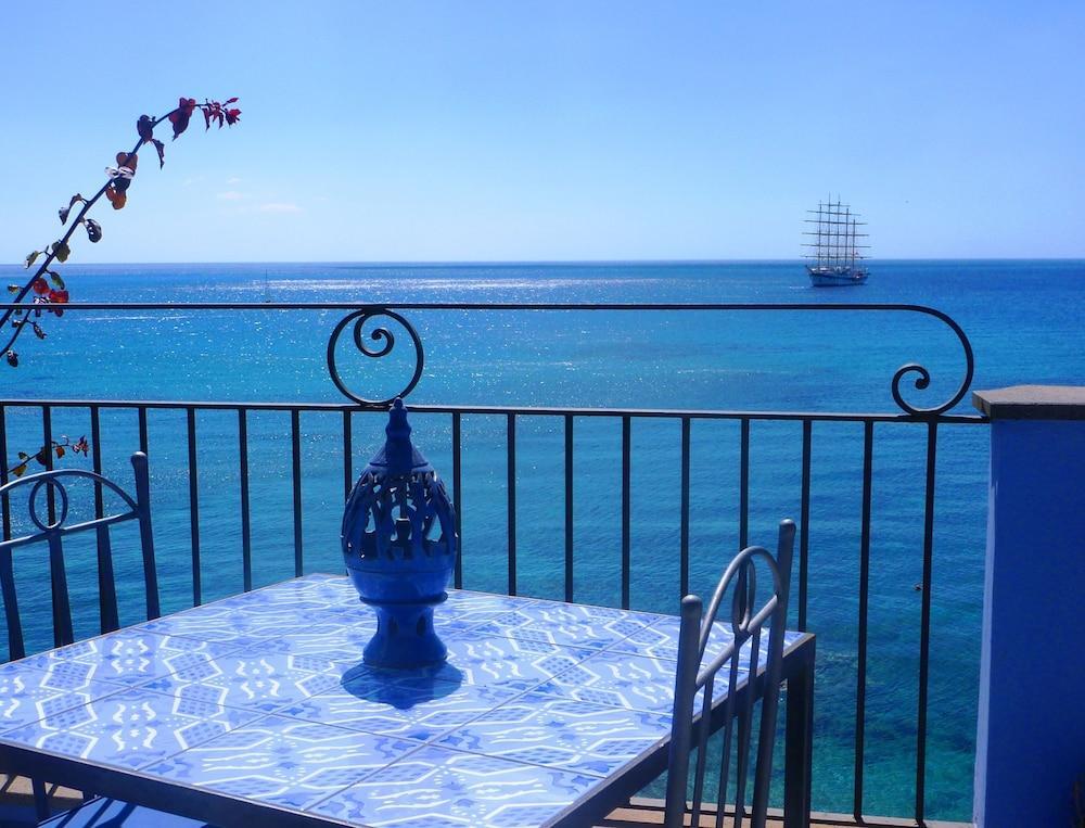 Hotel Palladio Giardini Naxos Bagian luar foto